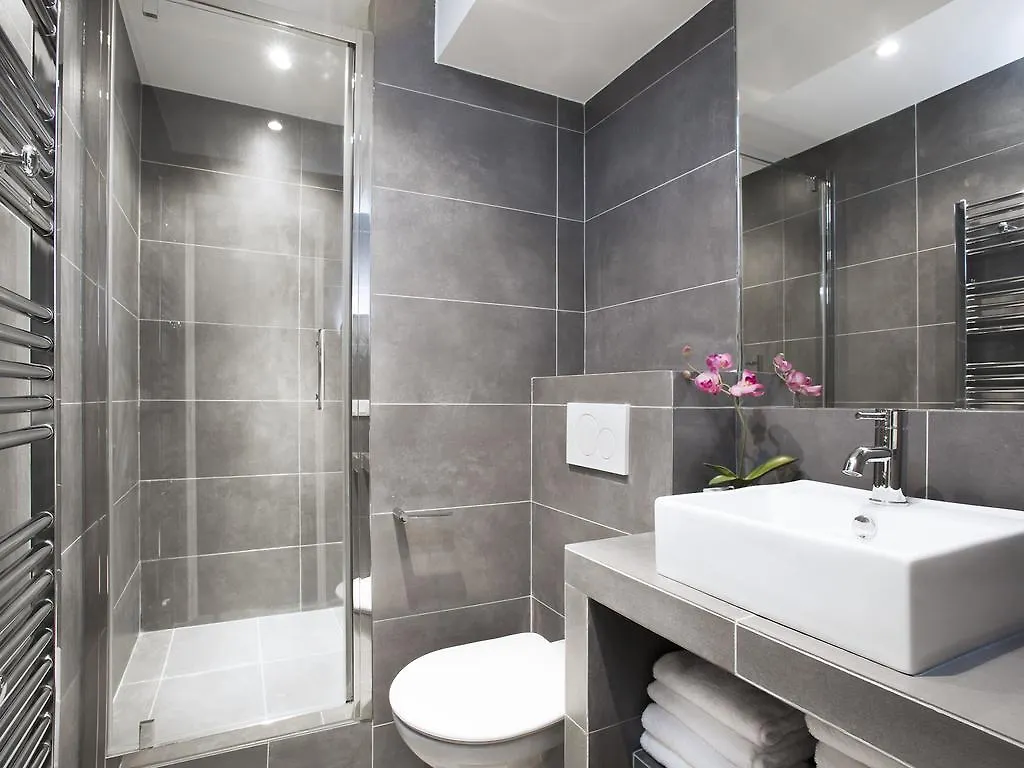 Livinparis - Luxury 3 Bedrooms Grands-Boulevards I 0*, Paris France
