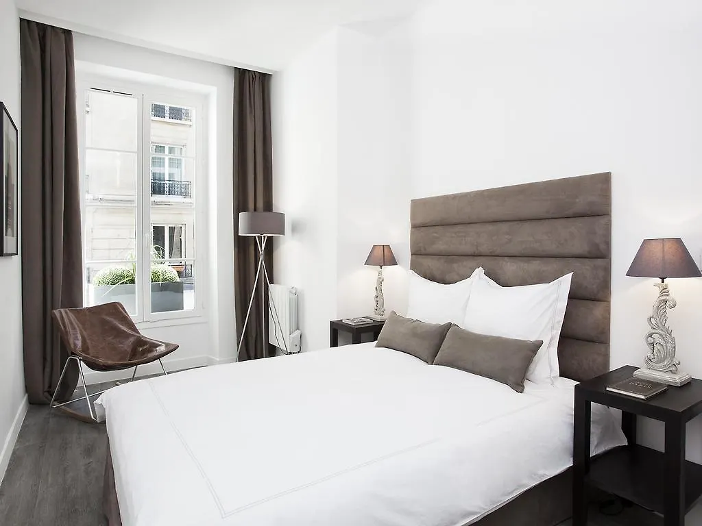Livinparis - Luxury 3 Bedrooms Grands-Boulevards I Apartment Paris