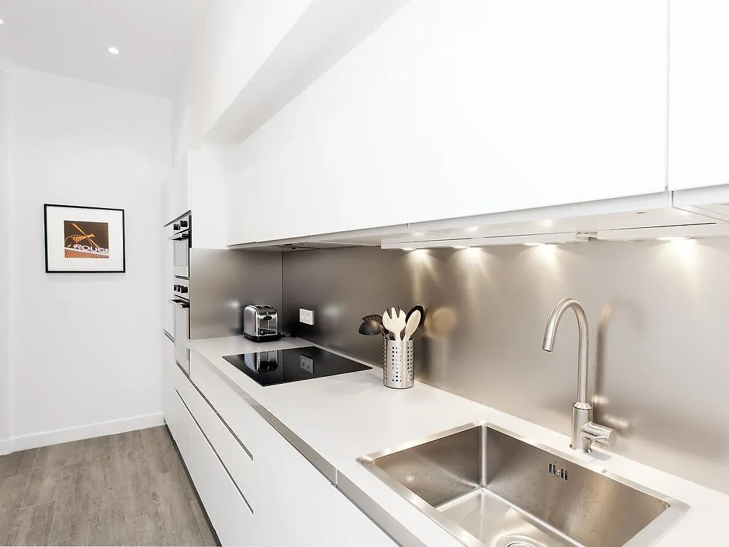Livinparis - Luxury 3 Bedrooms Grands-Boulevards I 0*, Paris