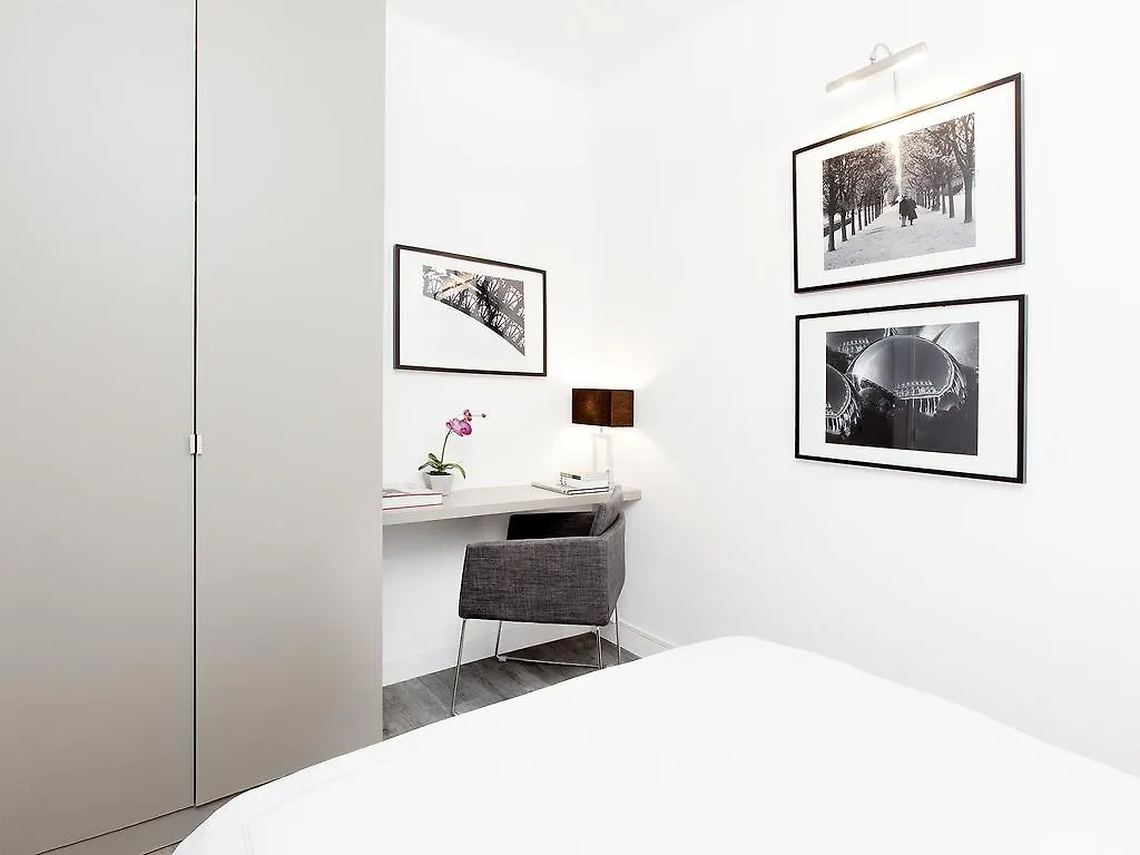 Livinparis - Luxury 3 Bedrooms Grands-Boulevards I 0*, Paris France