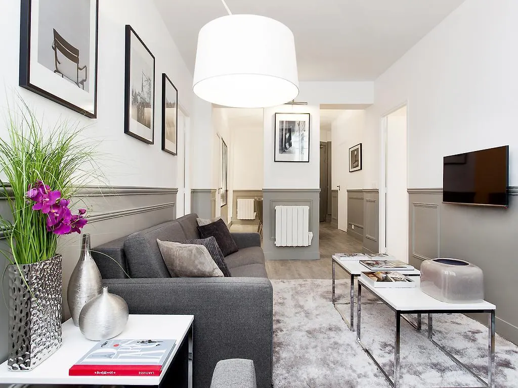 Apartment Livinparis - Luxury 3 Bedrooms Grands-Boulevards I