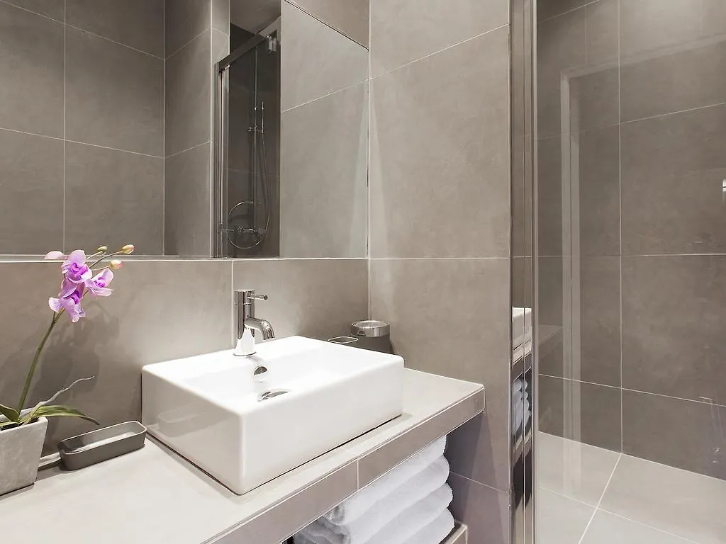 Apartment Livinparis - Luxury 3 Bedrooms Grands-Boulevards I