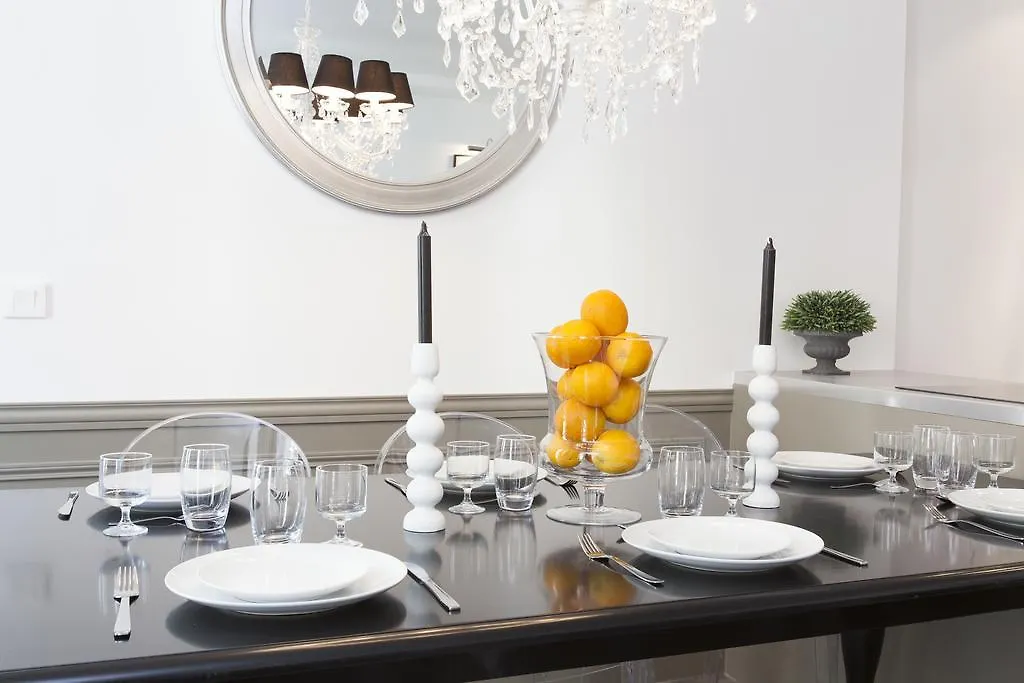 Apartment Livinparis - Luxury 3 Bedrooms Grands-Boulevards I