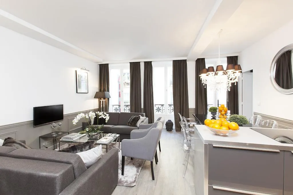 Livinparis - Luxury 3 Bedrooms Grands-Boulevards I location
